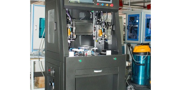 自動擰螺絲機使用時需要注意事宜？-堅豐股份