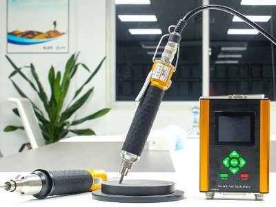 伺服電批加上機器人視覺，究竟是什么效果？-堅豐股份